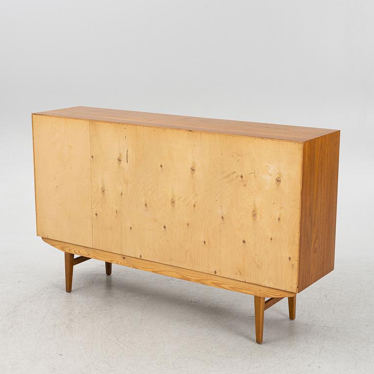 Sideboard, 1900-talets mitt.