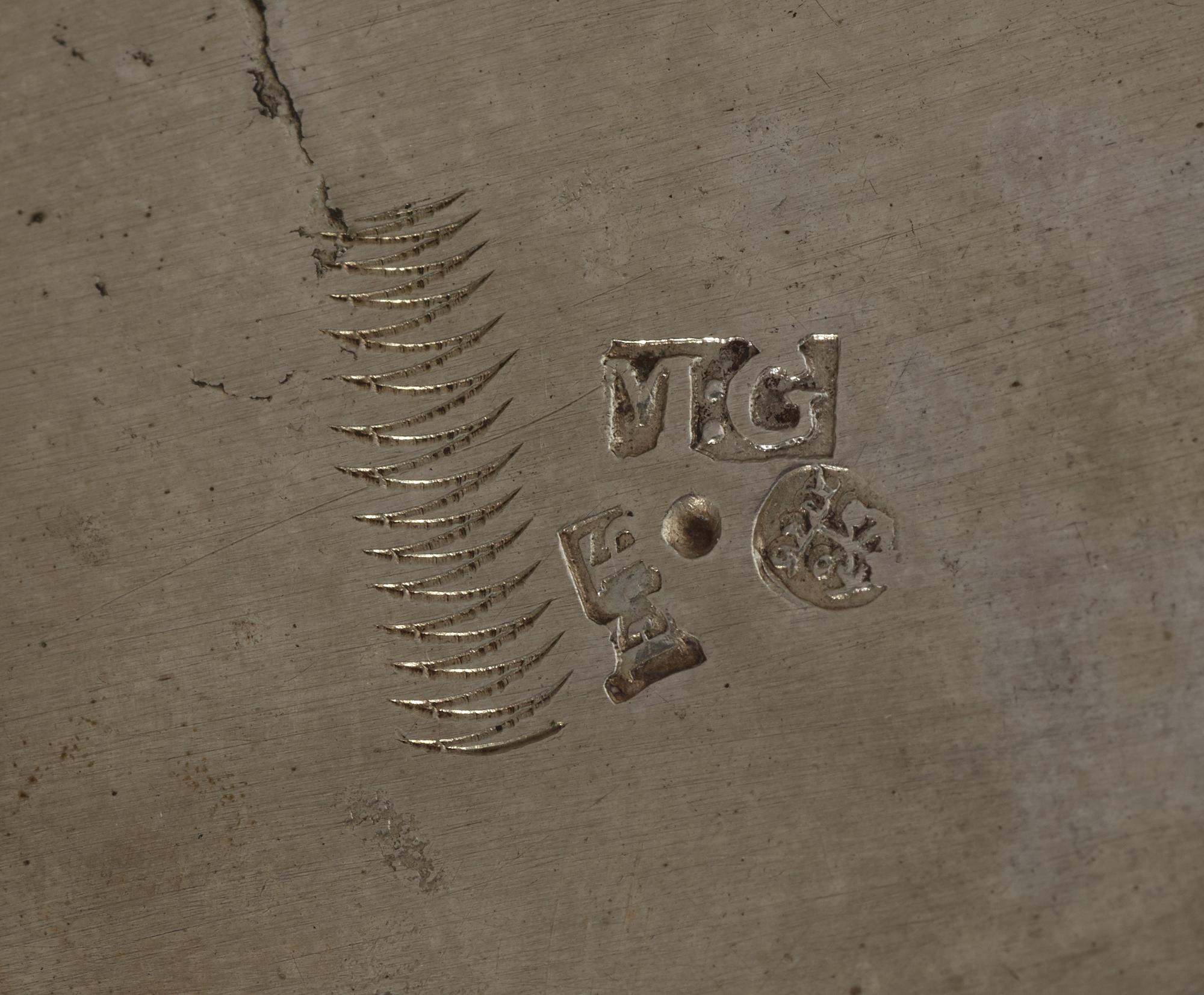 SALTKAR, ett par, av Magnus Graff, S:t Petersburg 1776.