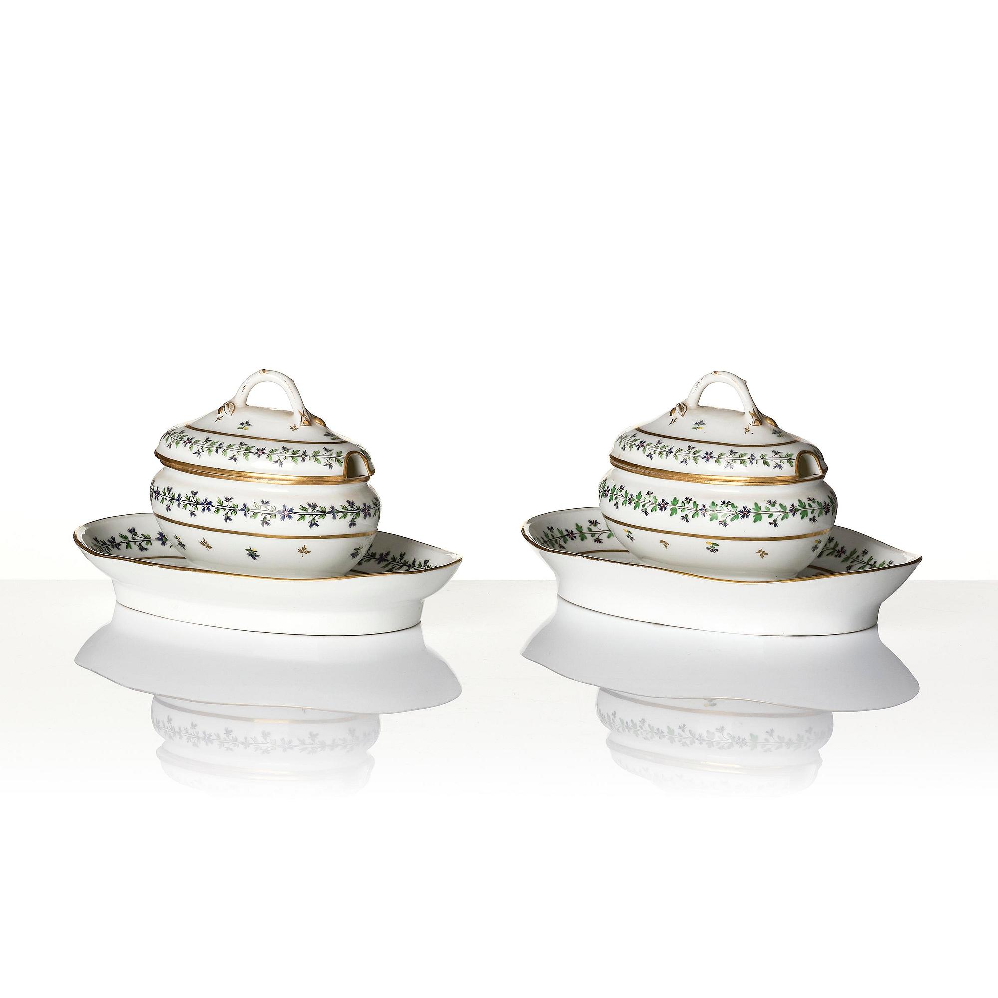 A five piece porcelain set with the 'Barbeaux pattern', France, some parts by Dihl et Guerhard, 18th/19th century.