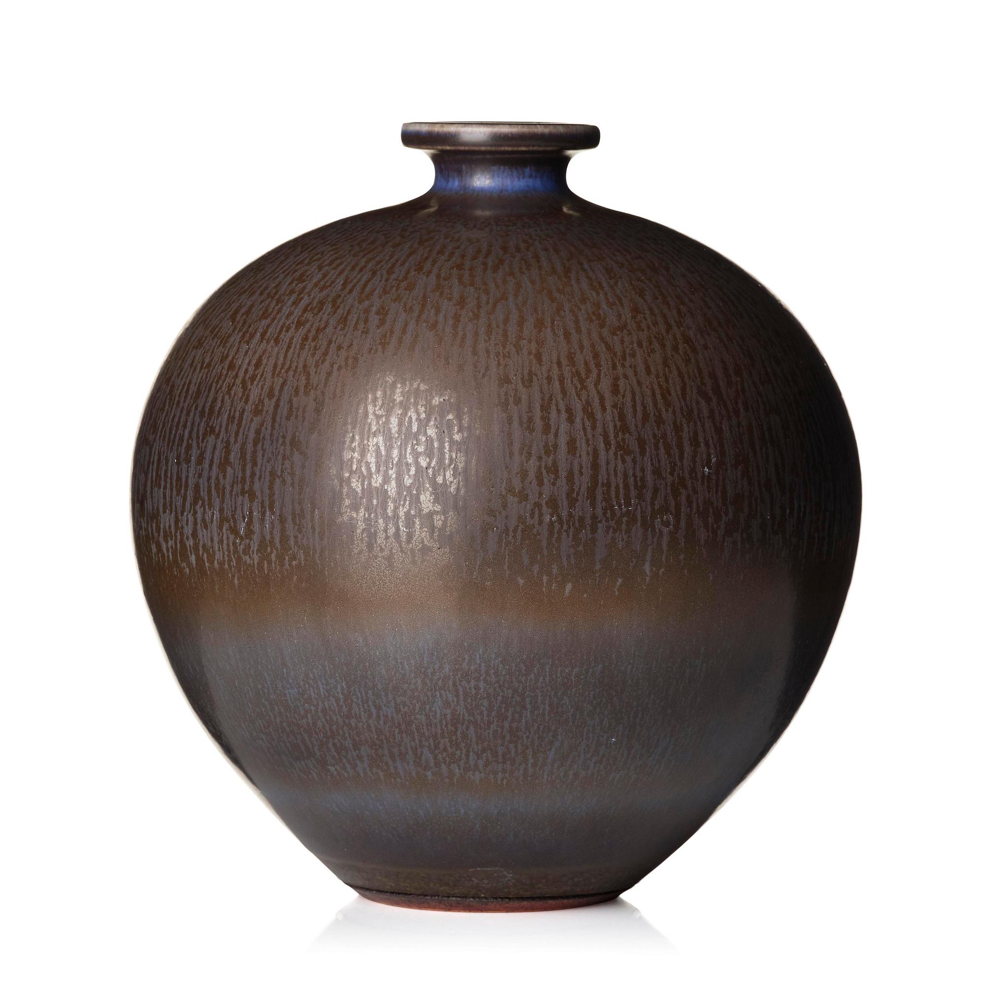 Berndt Friberg, a stoneware vase, Gustavsberg Studio, 1968.