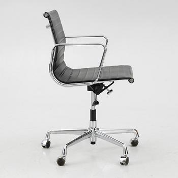 Charles & Ray Eames, an office swivel chair, "EA117", Vitra.