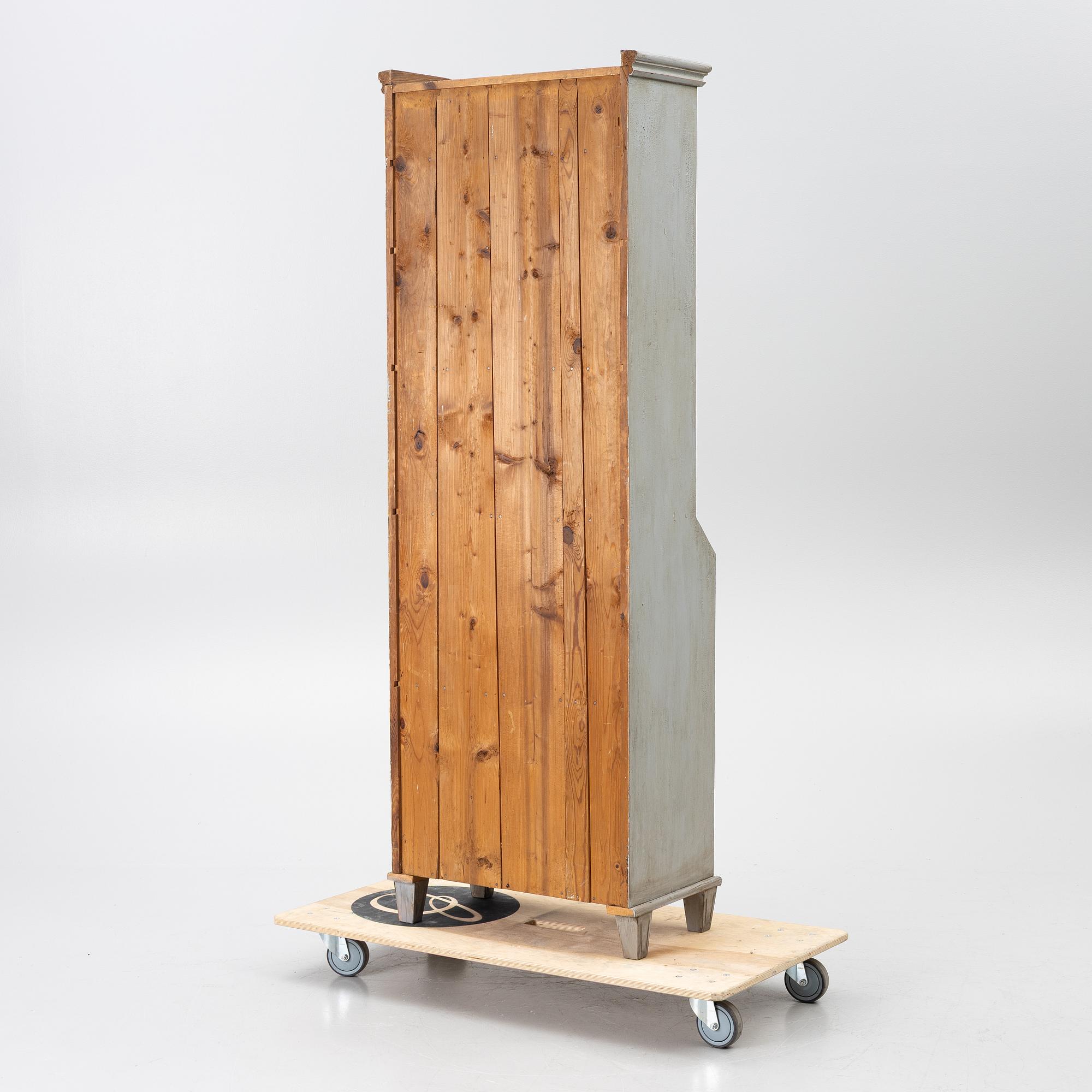 Vitrinskåp, 1800-talets slut.