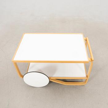 Alvar Aalto, serveringsvagn modell 901, Artek Finland sent 1900-tal.