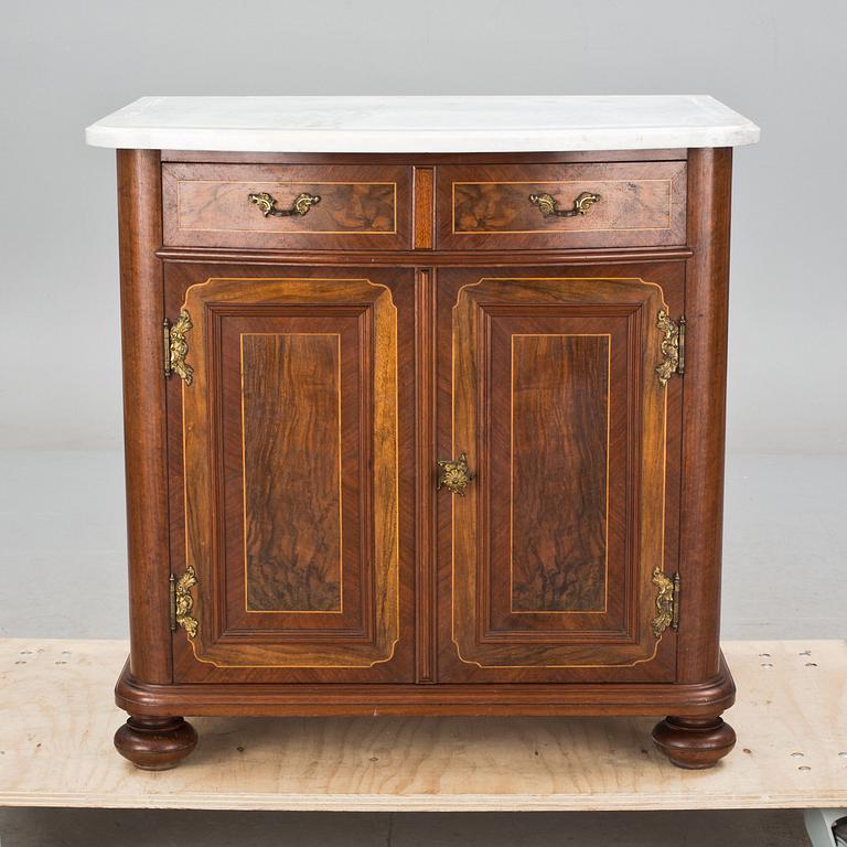 KOMMOD, 1800-talets andra hälft.