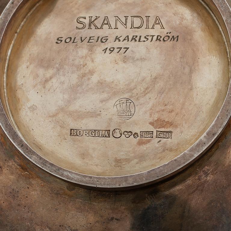 SKÅLFAT, silver. Borgila, Stockholm 1977. Vikt ca 390 gram.