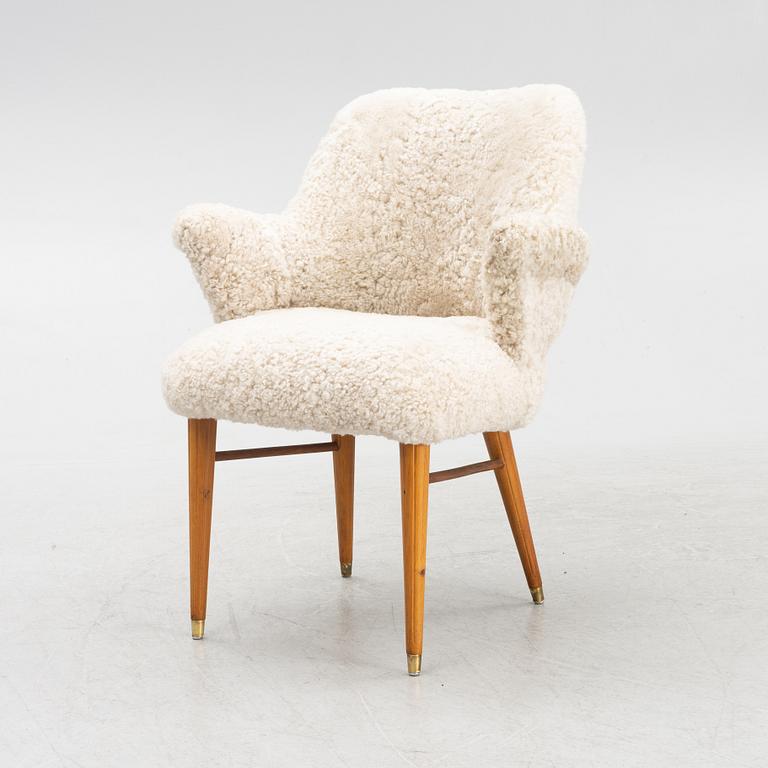 A Swedish Modern easy chair, 1940's.