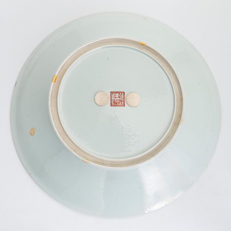 A massive Chinese famille rose 'mille fleur' dish, Republic (1912-1949).