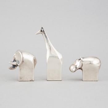 Gunnar Cyrén, three silver plated zinc figurines, Dansk Designs, Japan.