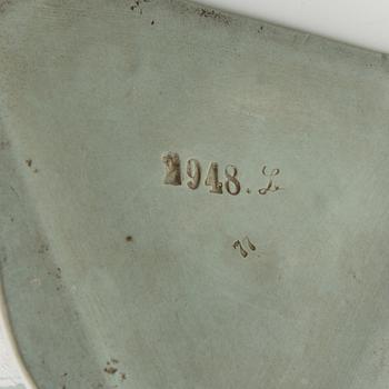 Vase and bowl England 20th century jasperware.