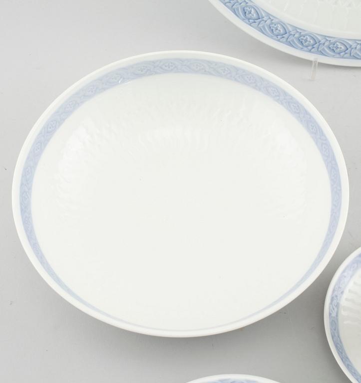 SERVISDELAR, 98 st, porslin, "Blå Vifte", Royal Copenhagen, 1900-talets andra hälft.