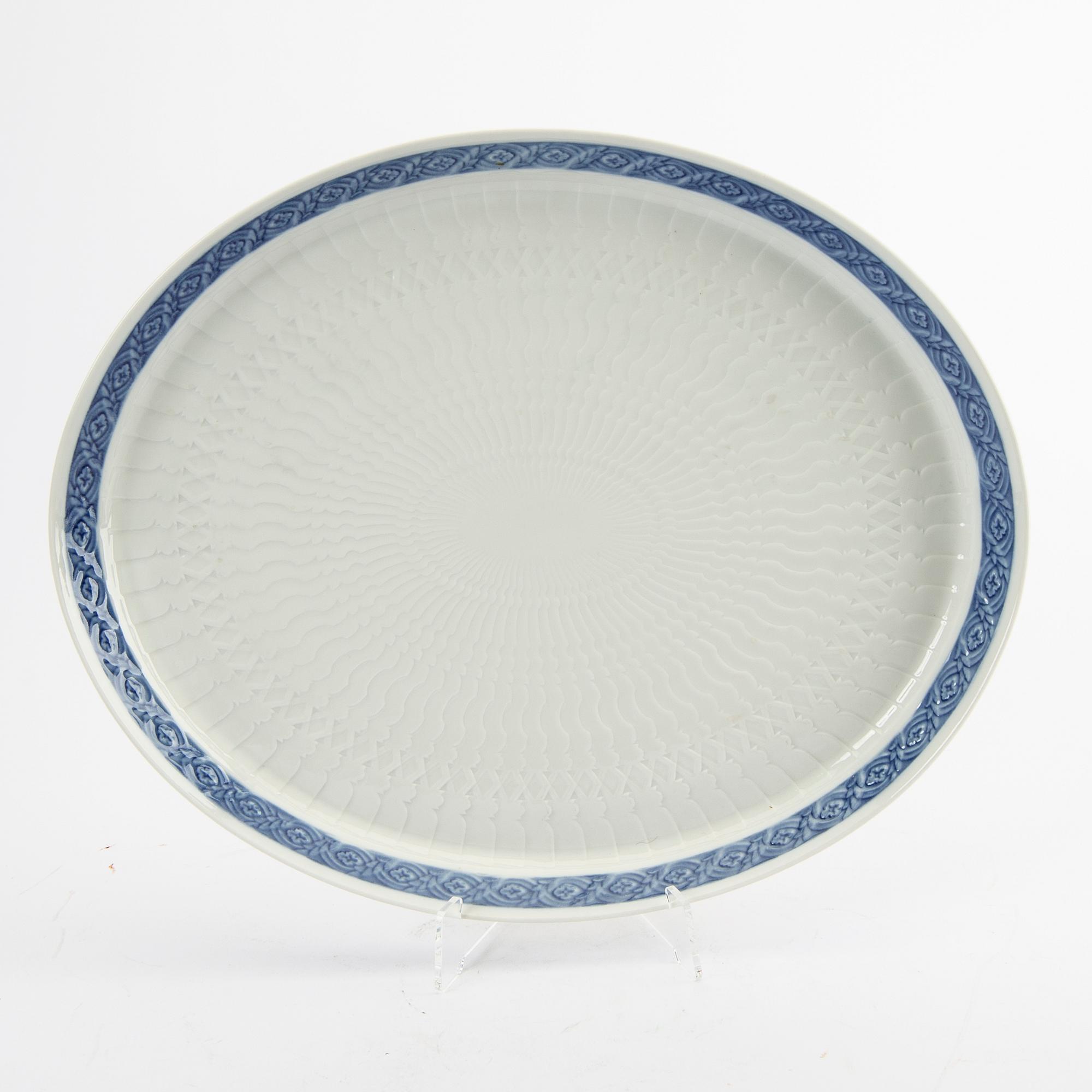 A 107 pcs "Blå vifte" dinner service Royal Copenhagen.