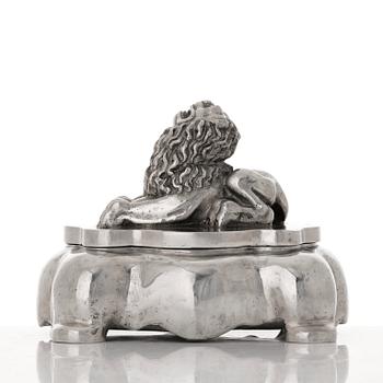Anna Petrus, a polished pewter inkstand, Herman Bergman, Stockholm 1932.