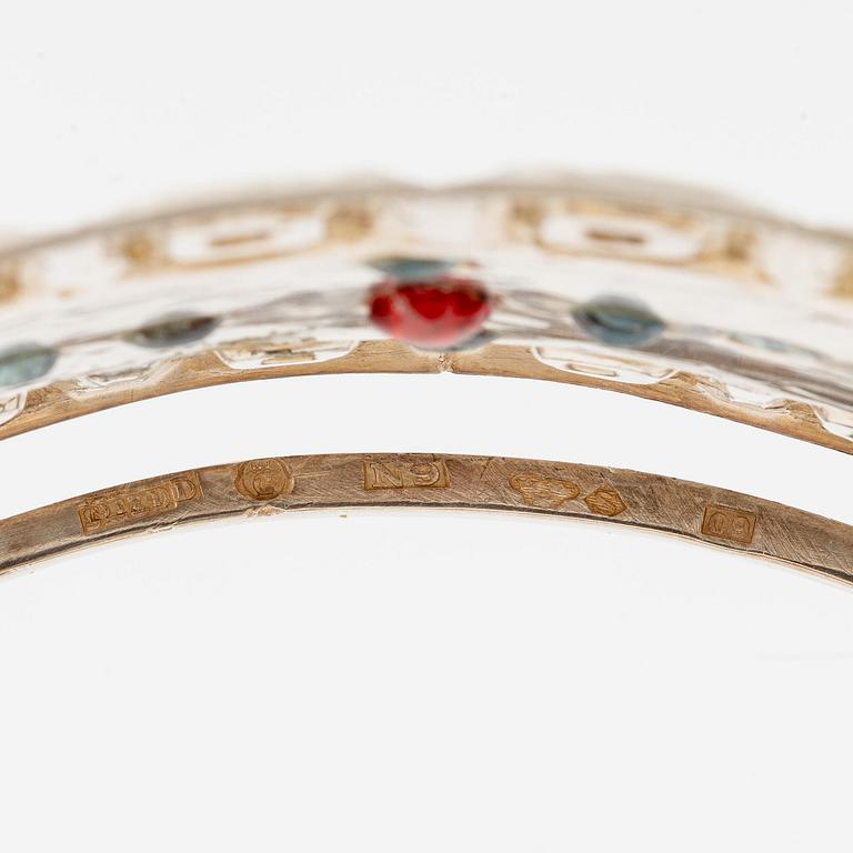 Lars Arby, a bridal crown and a hair ornament, sterling silver with glass and rutilated quartz, Gothenburg 1964 and 1960.