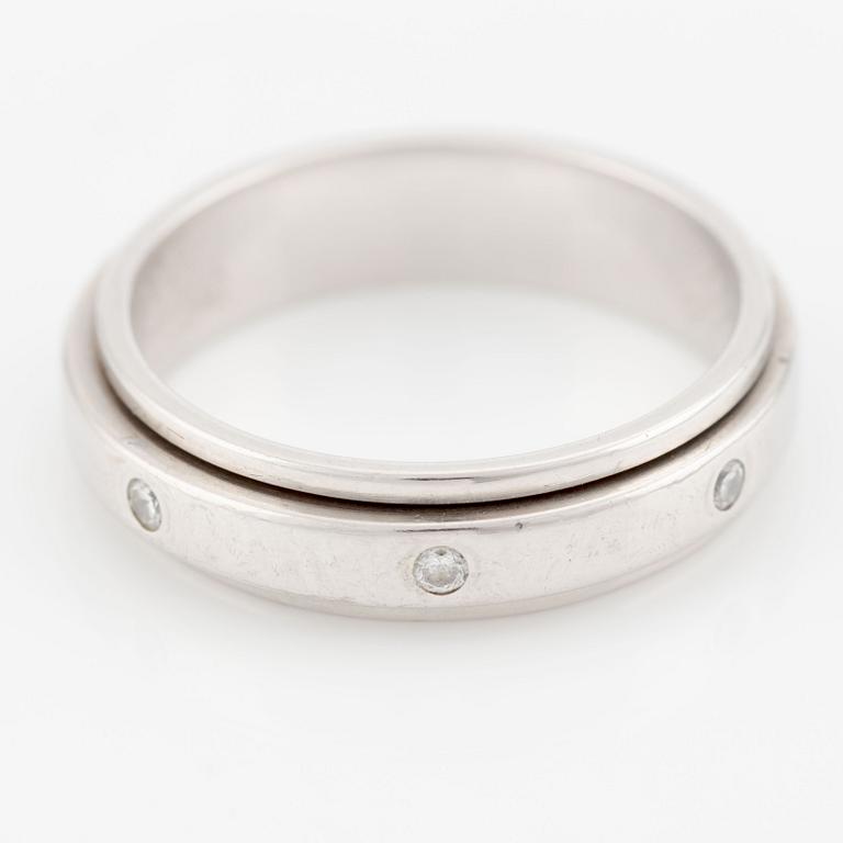 Piaget, ring, 18K vitguld med små briljantslipade diamanter.