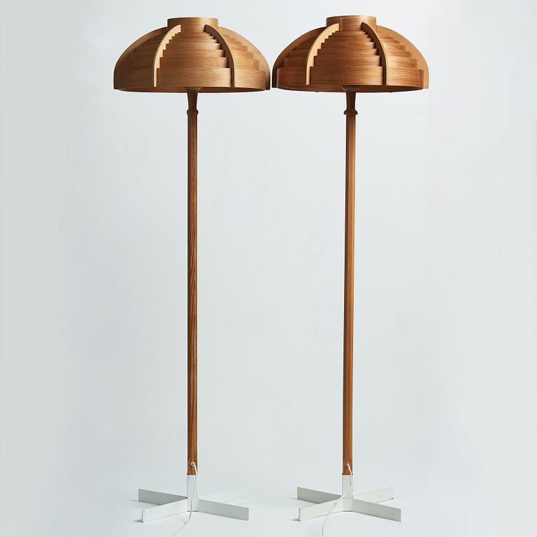 HANS-AGNE JAKOBSSON, a pair of floor lamps, Markaryd.