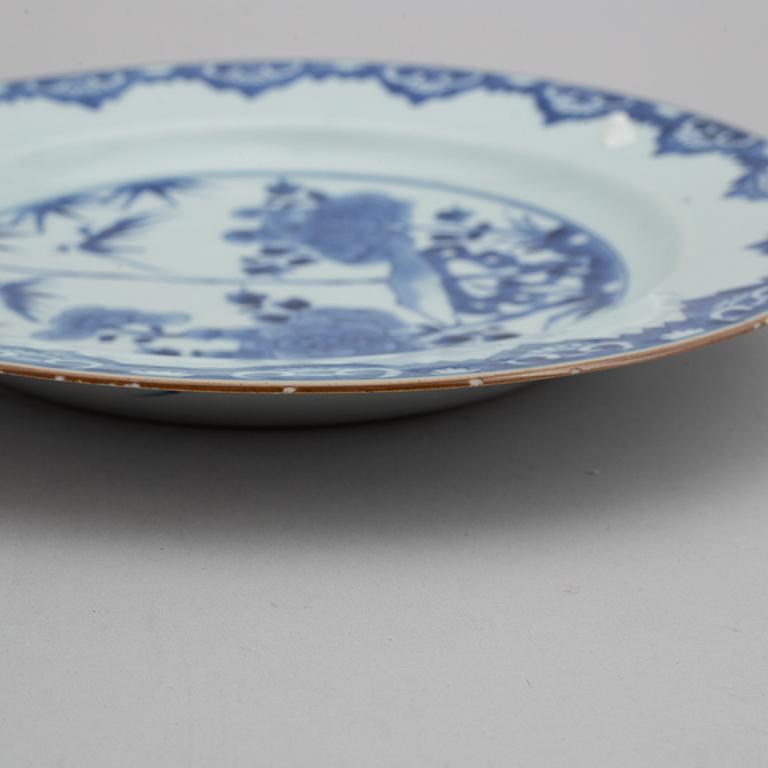 A pair of blue and white dishes, Qing dynasty, 18th Century.