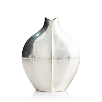 353. Tapio Wirkkala, a 'TW 42' silver vase, Kultakeskus, Hämeenlinna 1958.