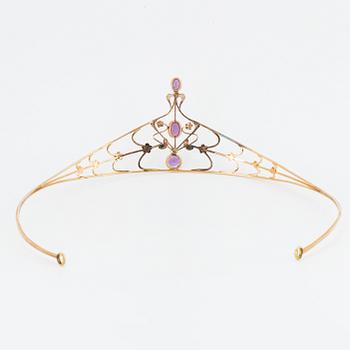 DIADEM, 18K guld.