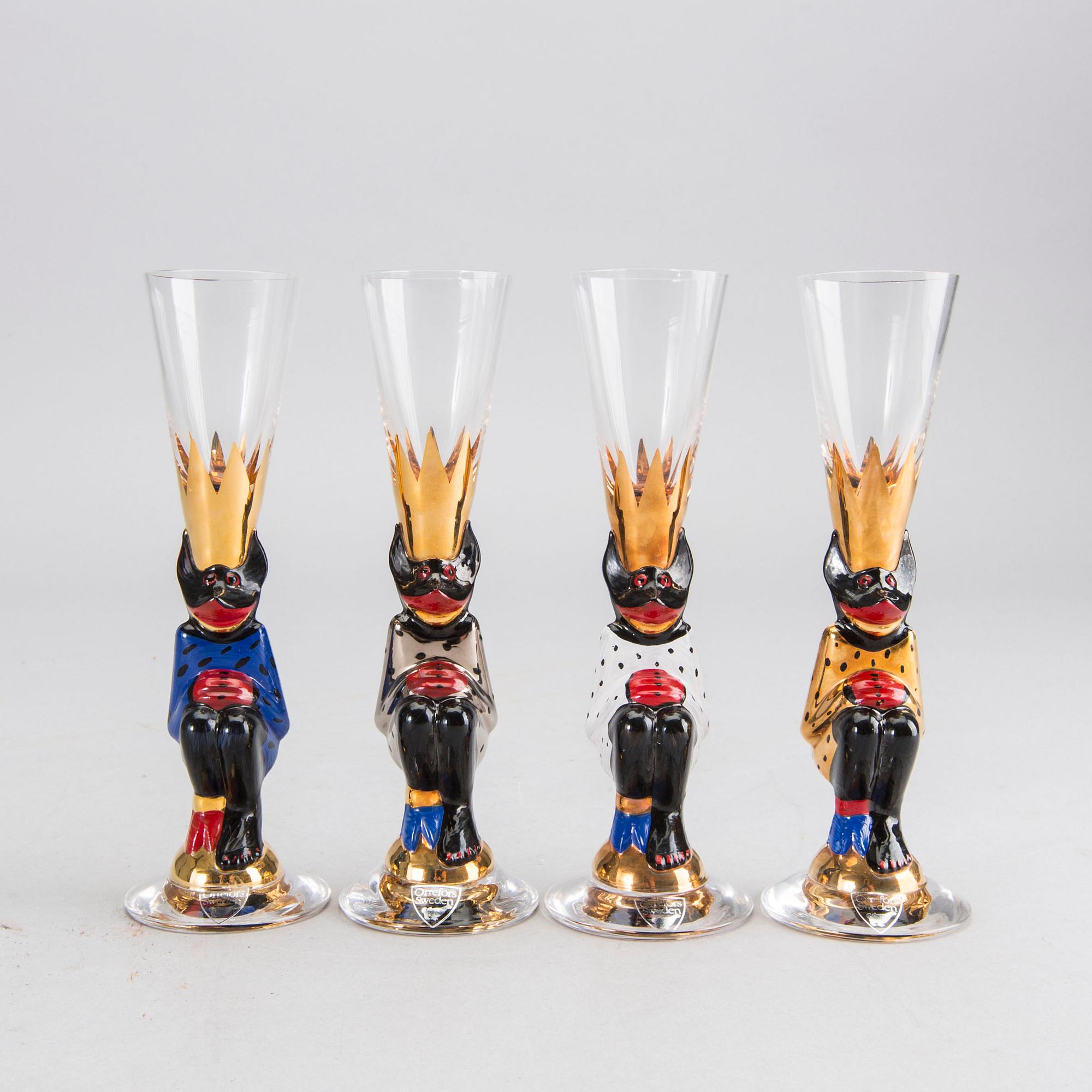 GUNNAR CYRÉN, a set of 7 snaps glass for the Nobel service.