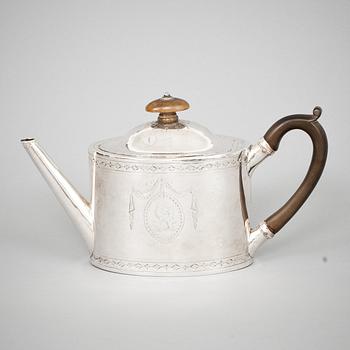 KAFFEKANNA, silver, tro Robert Hennel,  London, 1786-87. 
Vikt c:a 430 g.