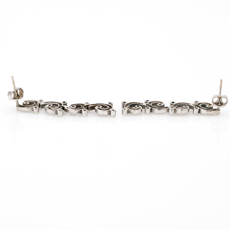 Earrings, a pair, white gold and brilliant-cut diamonds.