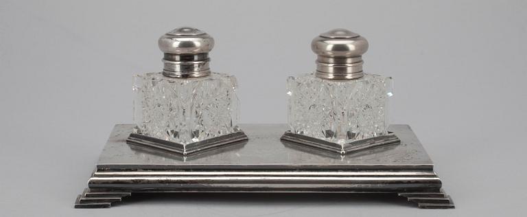 BLÄCKSTÄLL, silver samt kristall, Morosov, S:t Petersburg 1908-1926.
