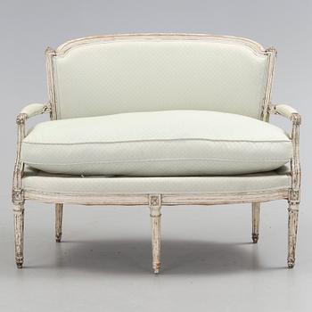 SOFFA, Louis XVI stil, 1900-talets början.