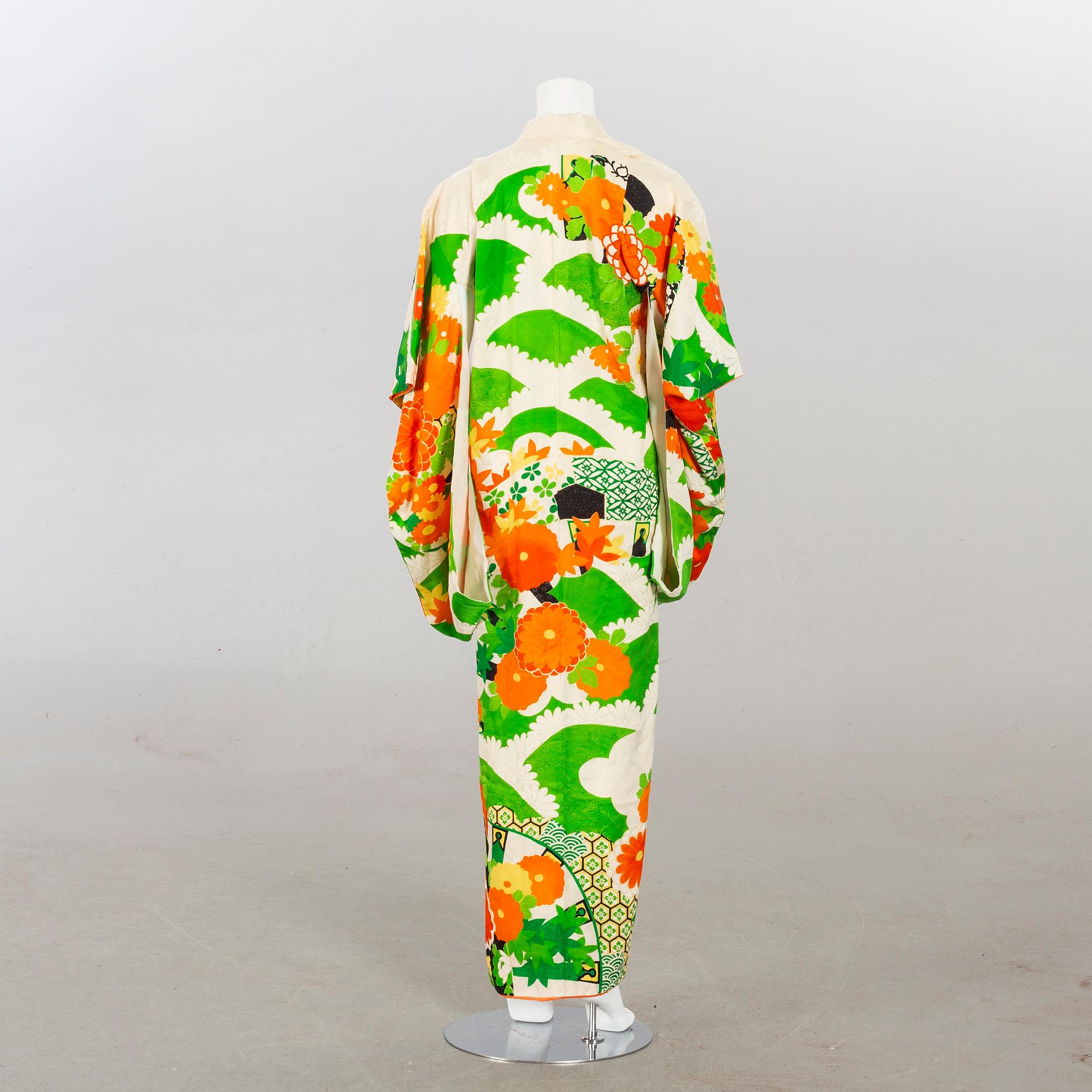 KIMONO, Japan 1900-talets andra hälft.