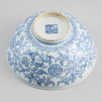 SKÅL, porslin, Kina, sannolikt 1900-tal.