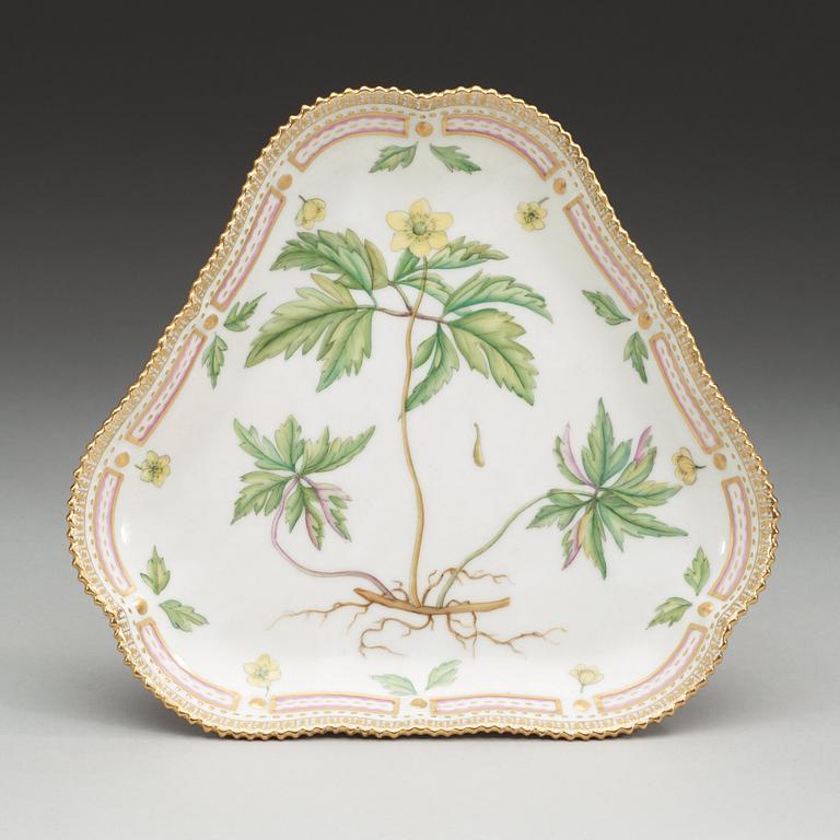 SKÅL på FOT, porslin. "Flora Danica", Royal Copenhagen, Danmark, 1900-tal.