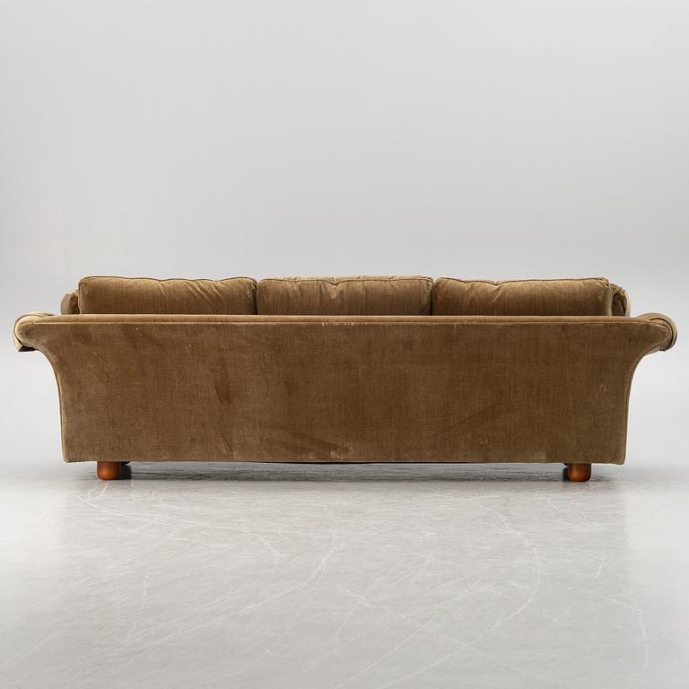 Josef Frank, a sofa. 'Liljevalchssoffan', Svenskt Tenn.