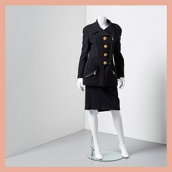 DRÄKT, Chanel, storlek 44.