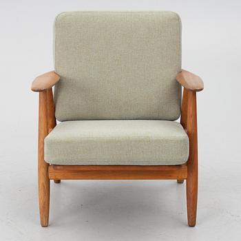 Hans J. Wegner, fåtölj, "GE 240" "Cigarren", Danmark, 1900-talets andra hälft.