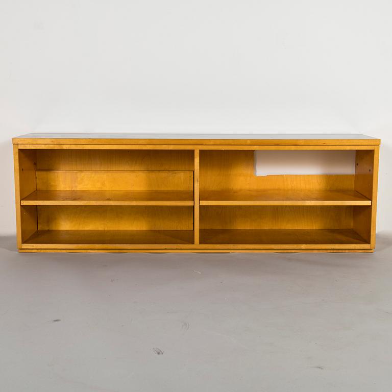 Artek Design, senkki, tilaustyö,  valmistaja  O.Y. Huonekalu- ja Rakennustyötehdas A.B., 1952.