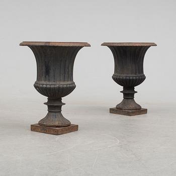 A pair of cast iron plant pots. Second half of the 20th century.