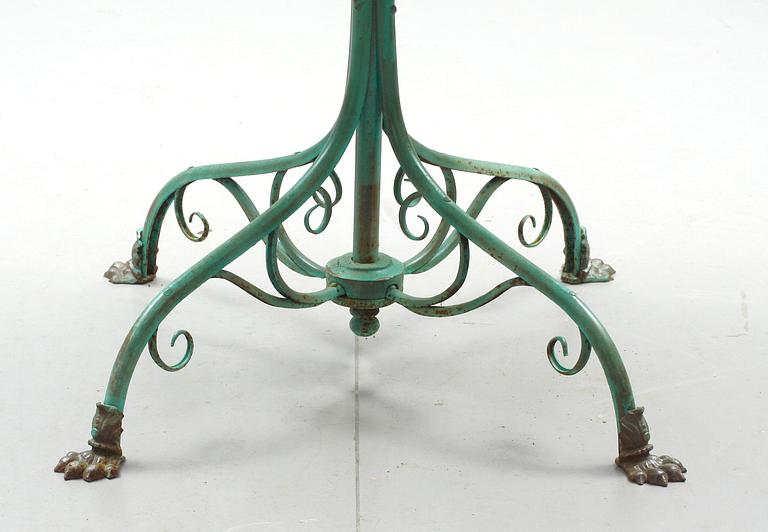 TRÄGÅRDSBORD, järn. 1900-talets andra hälft.