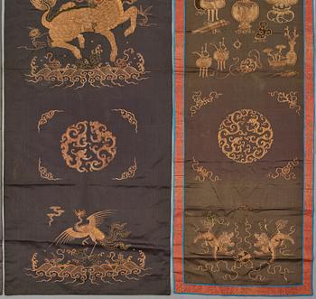 A set of five embroidered silk panels/chair covers, Qing dynasty (1644-1912).
