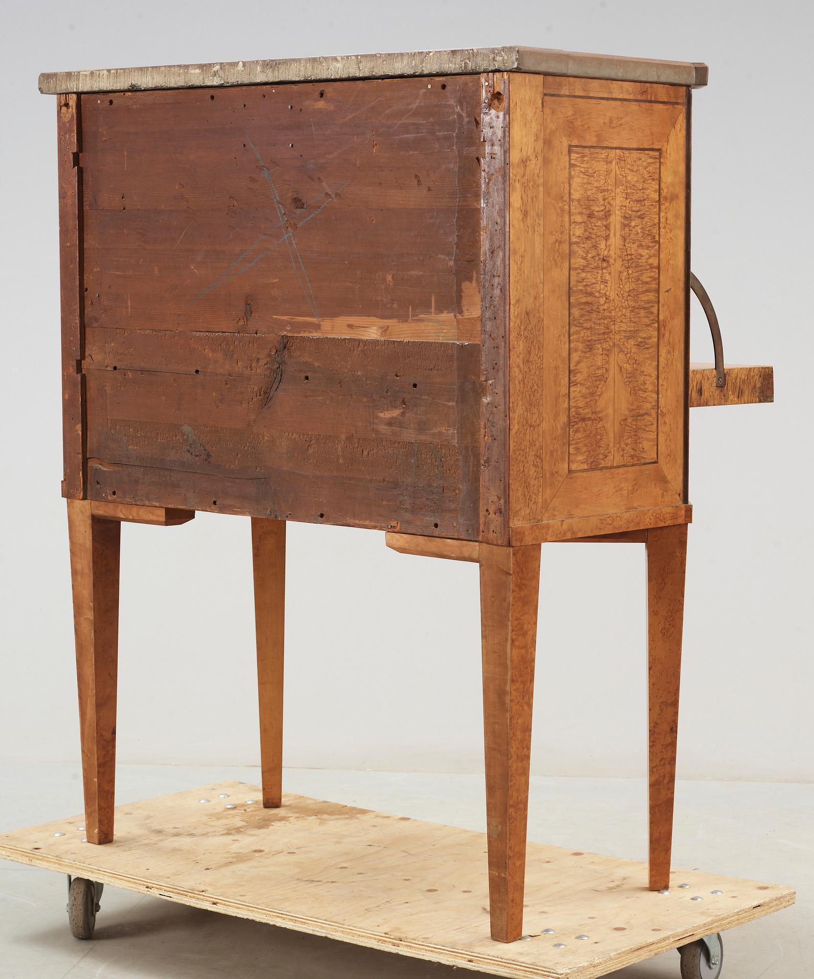 CHIFFONJÉ, gustaviansk stil, 1800-tal.