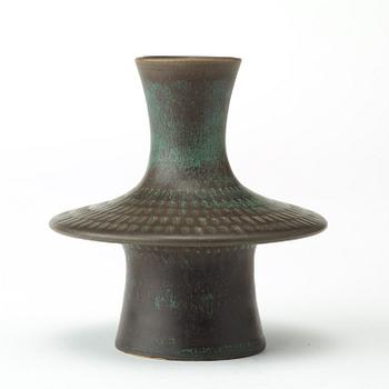 A Stig Lindberg stoneware vase, Gustavsberg's studio, Sweden 1962.