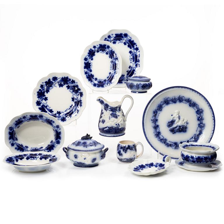 A 24 piece service from "Vinranka" and "Mullbär", Gefle Porslinsfabrik.