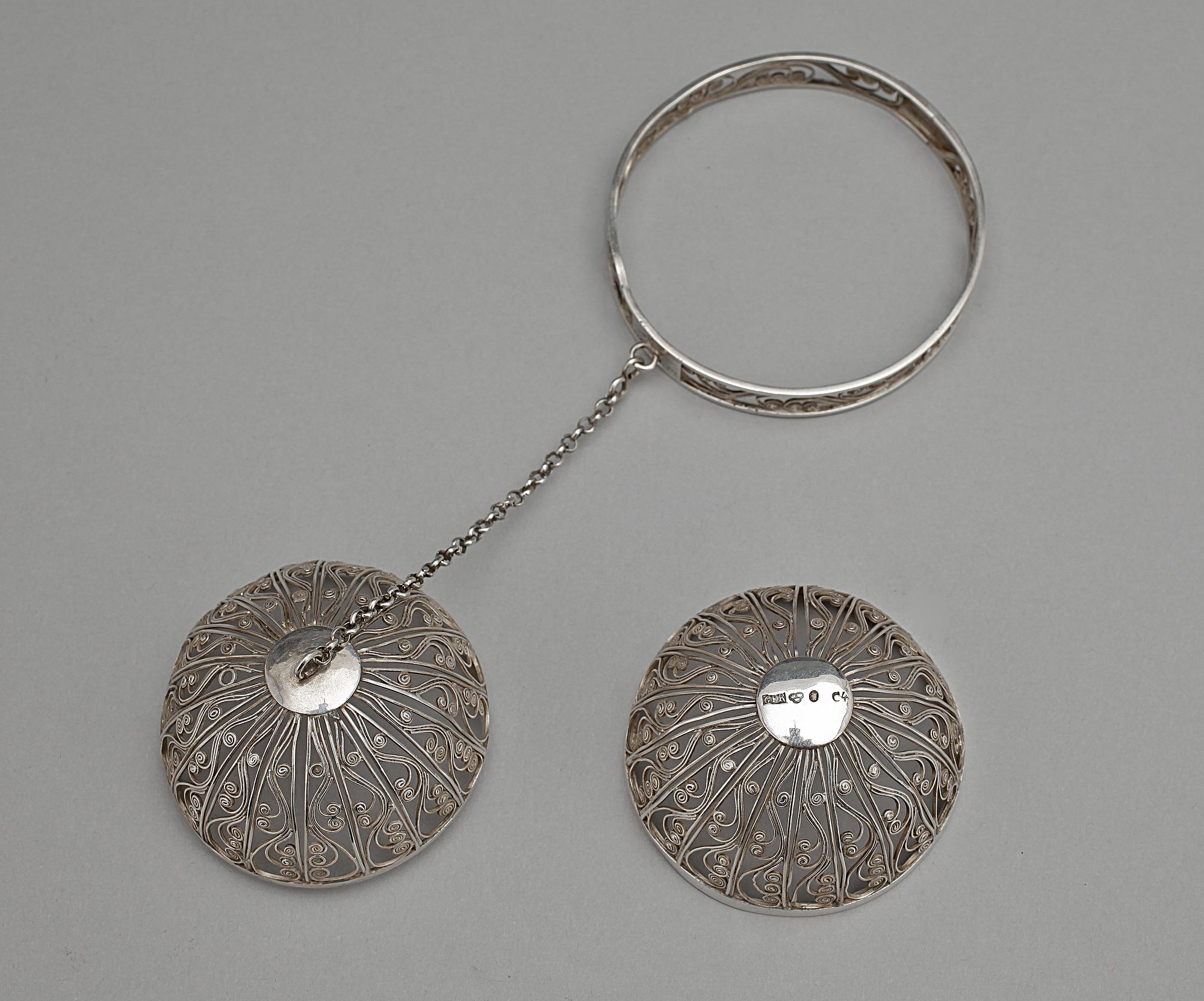 NYSTHÅLLARE, silver, Gustav Fredrik Richter, Stockholm, 1833. Vikt 77 g.