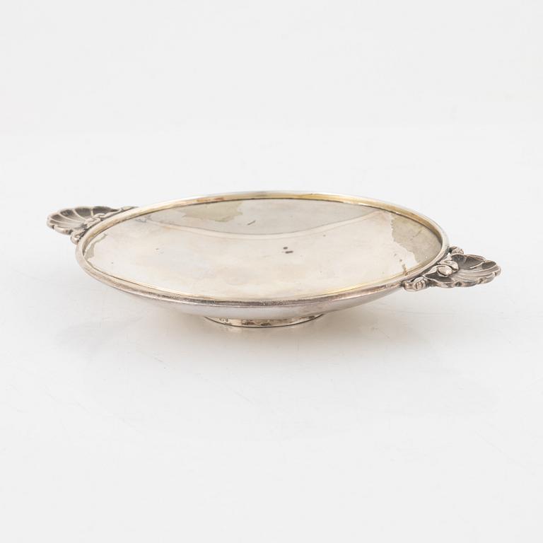Gundorph Albertus, a sterling silver dish, model 355, Georg Jensen 1945-1977, Copenhagen, Denmark.