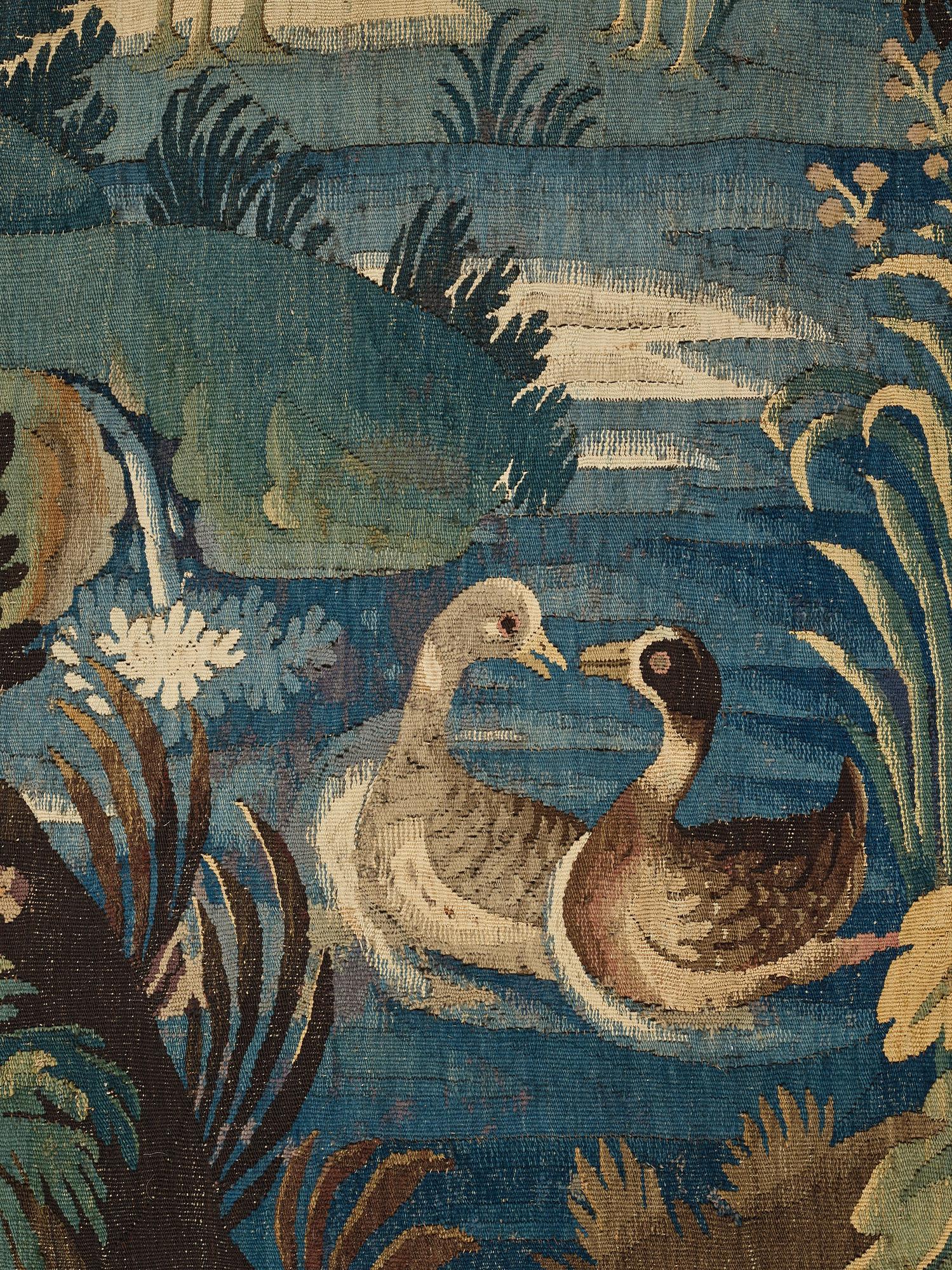 VÄVD TAPET, gobelängteknik, "Verdure", ca 304 x 224,5 cm, Flandern 1600-tal, signerad "W" en lilja "B".