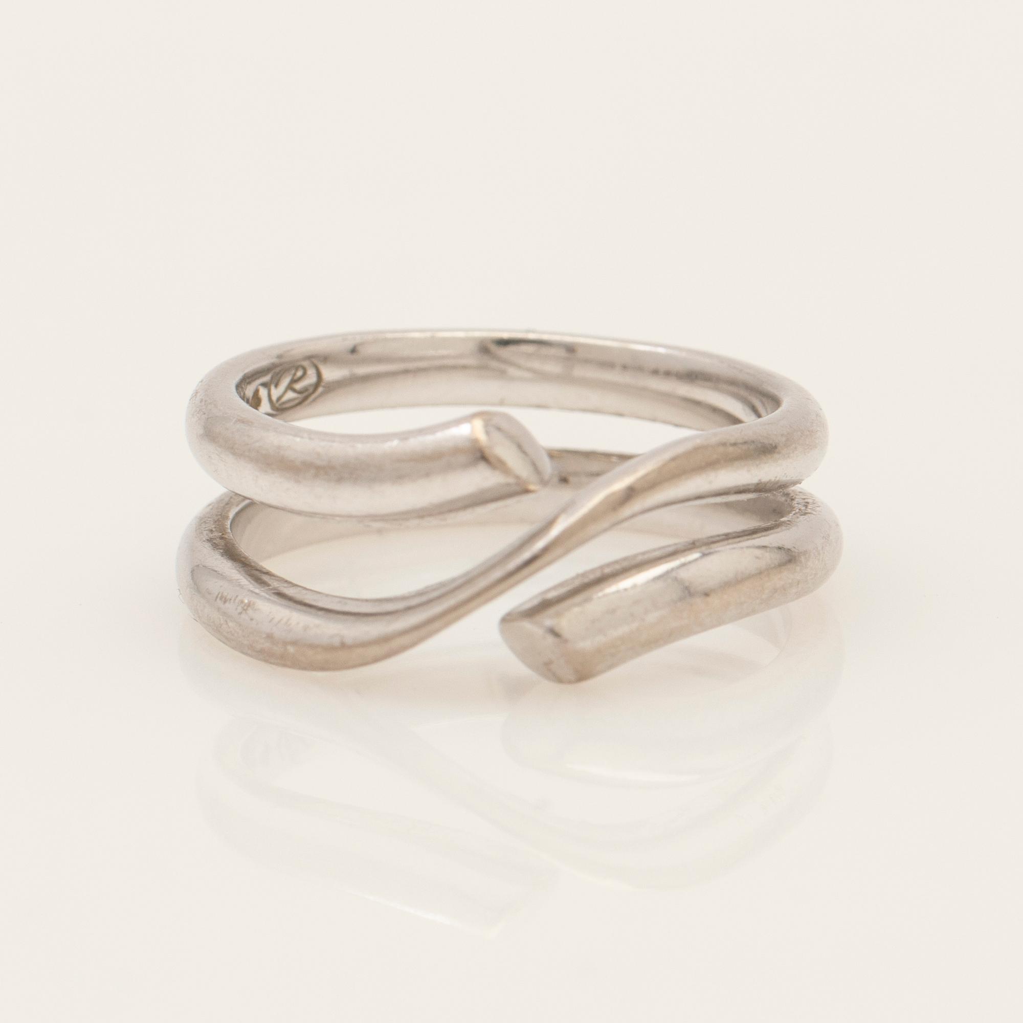 Regitze Overgaard, ring, "Magic", 18K vitguld, för Georg Jensen, Danmark.