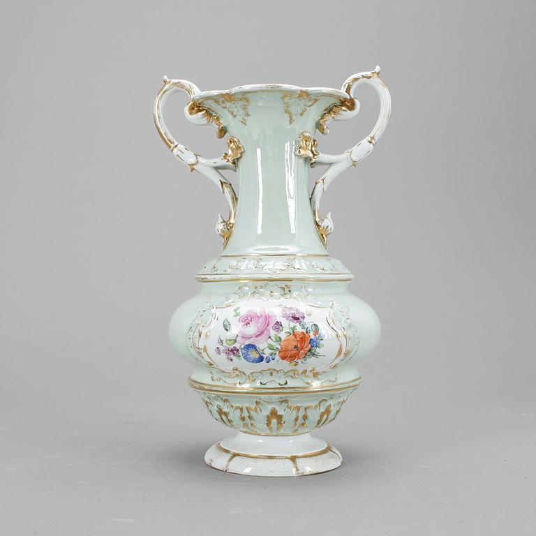 VAS, porslin, Meissen, troligen sent 1800-tal.
