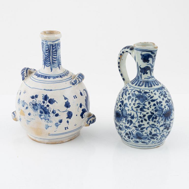 Bottle and jug, fajance, Holland/Germany, 1700's.