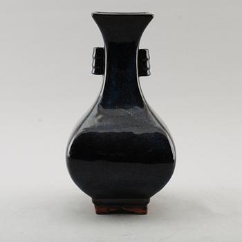 VAS, porslin, Kina, 1900-tal.
