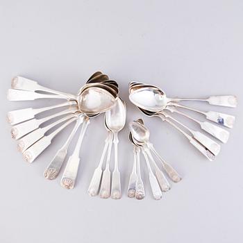 Silver cutlery with sea shell decoration, totally 27 pcs, Finnish hallmarks, 1848 - 1959.