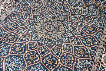 Carpet, Nain approx. 345 x 232 cm.