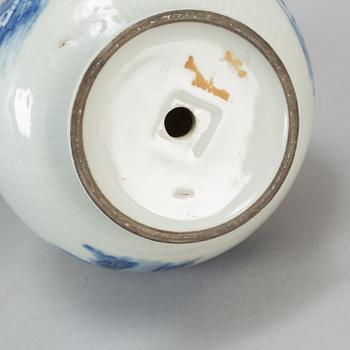 A Chinee blue and white vase, 20th century.